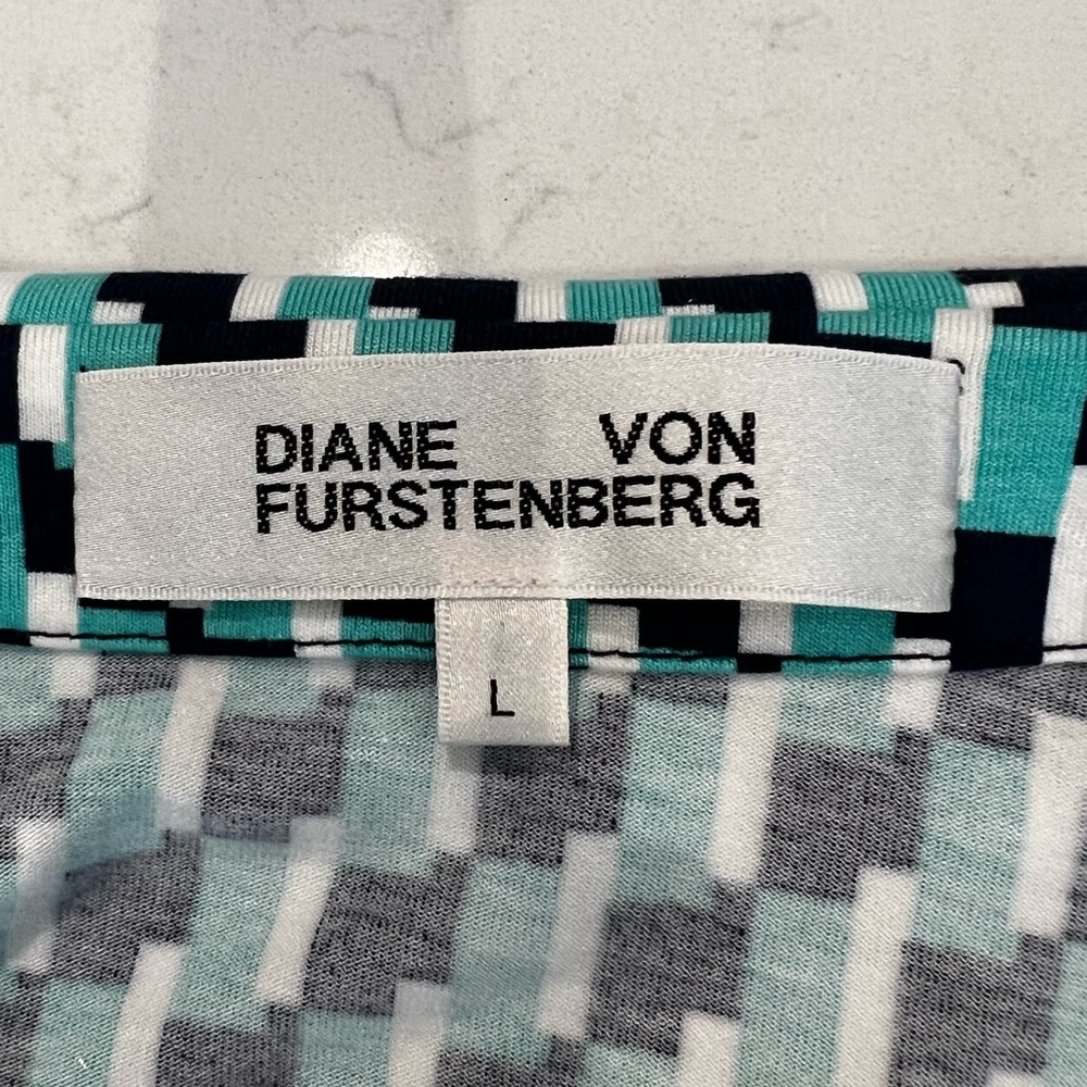 Dvf Wrap Dress - image 4